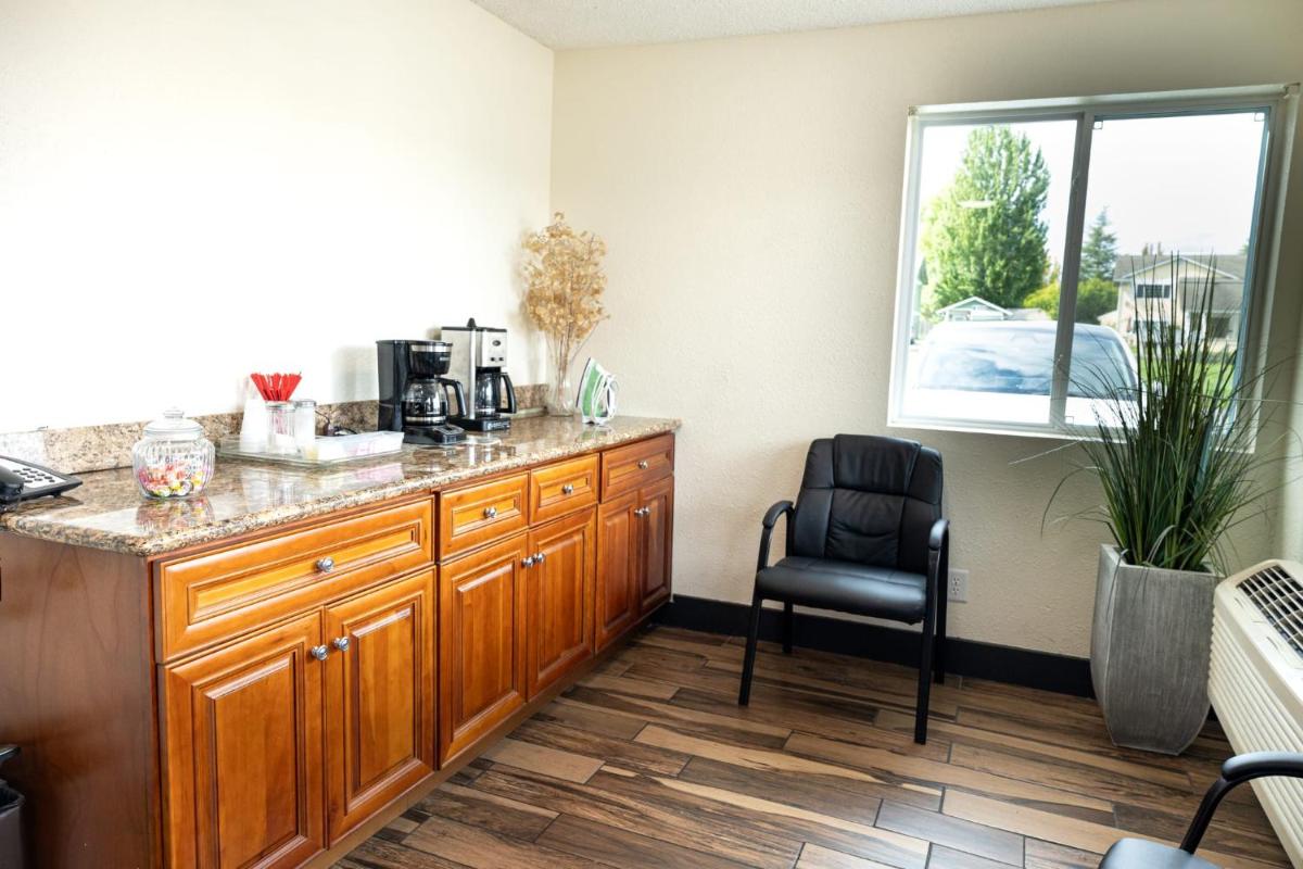 Sumner Motor Inn - Housity