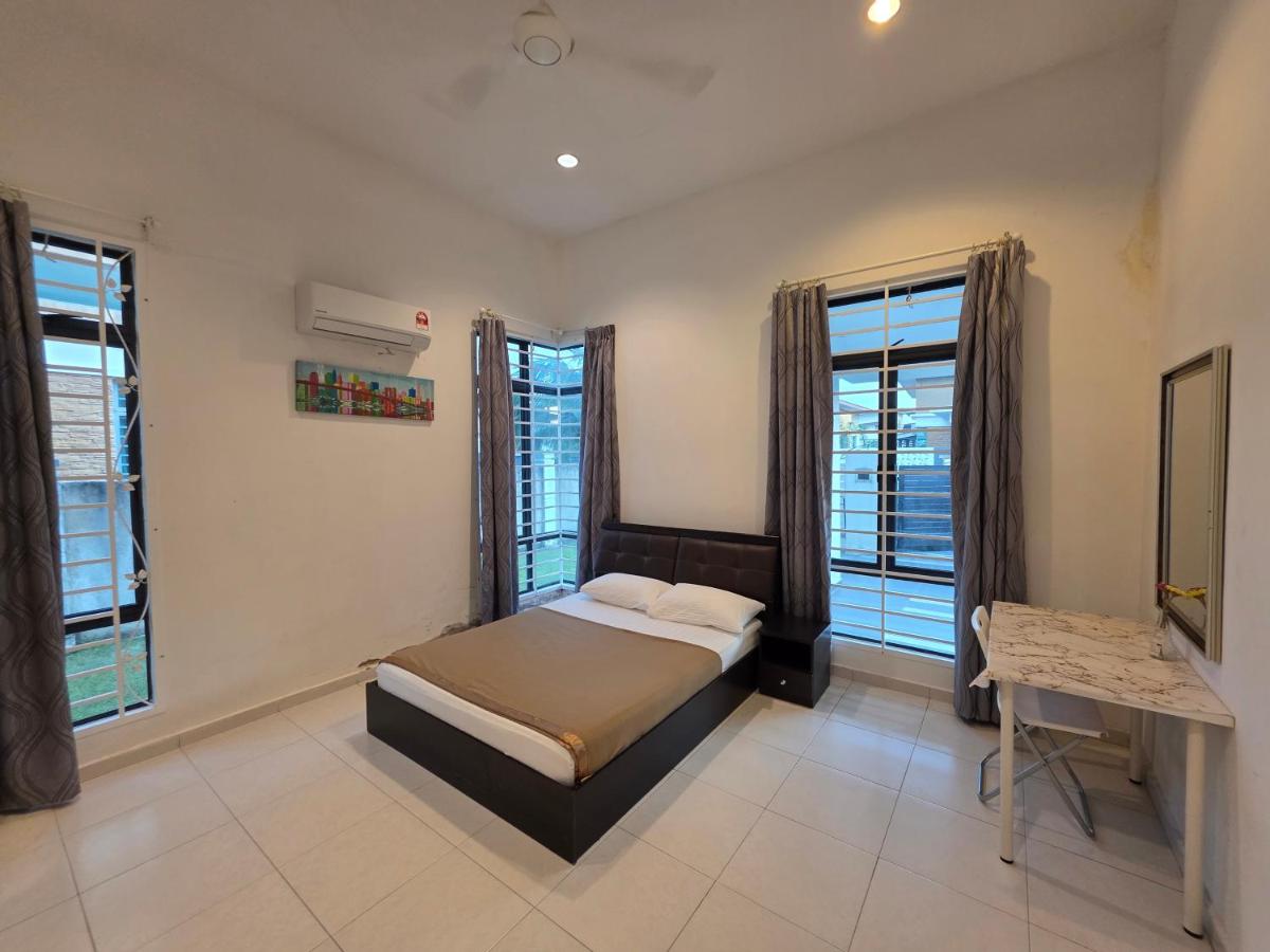 Siantan - Near Std Hang Jebat, Sg Udang & UITM Lendu - Housity