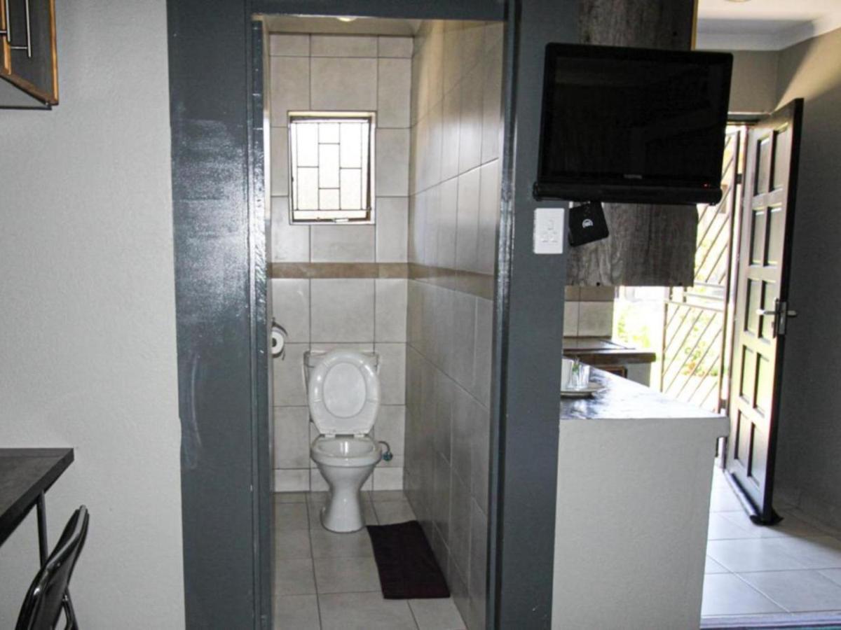 PW Heights Private Guest House - Housity