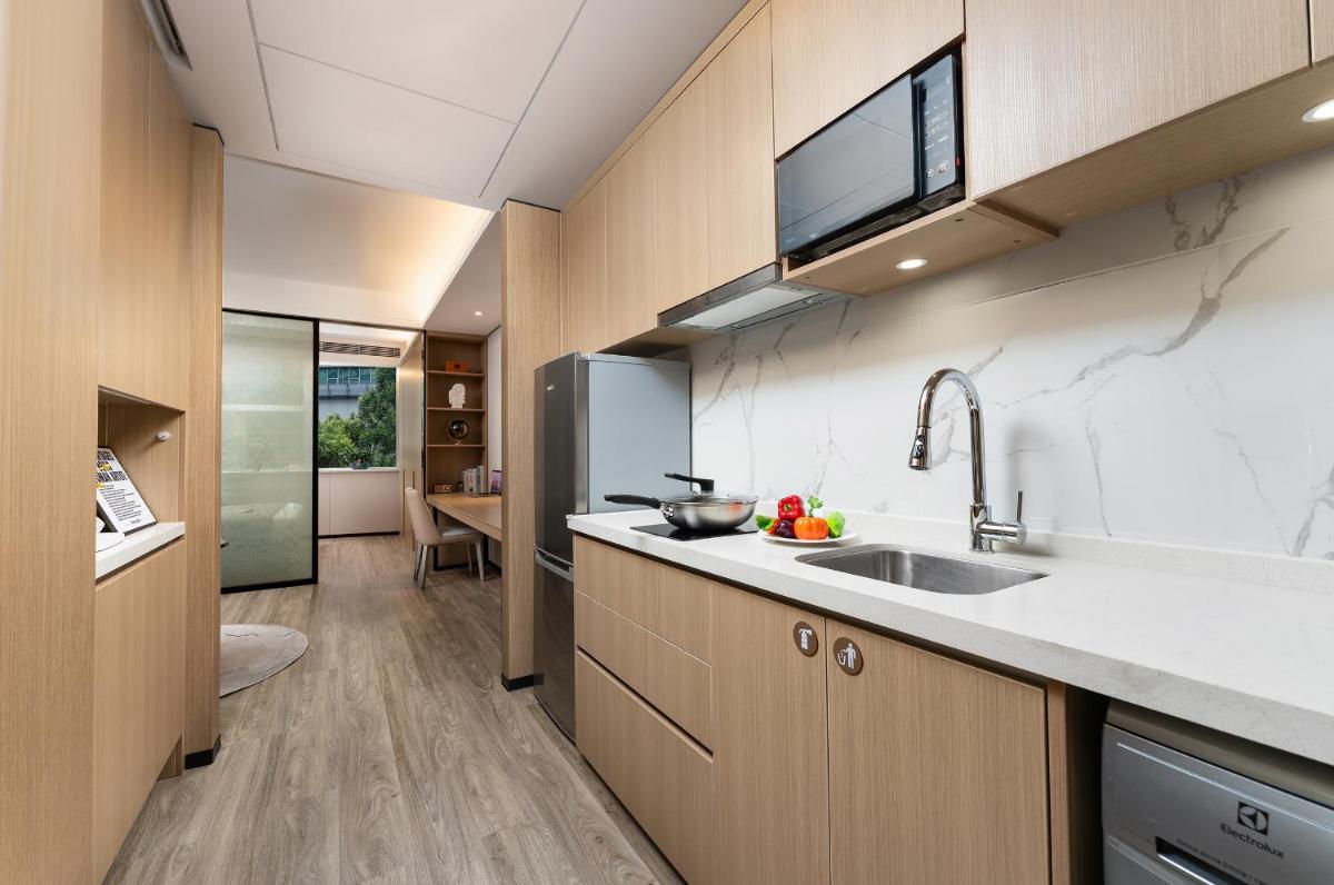 CM Serviced Apartment Shenzhen Dongmen - Hizvo