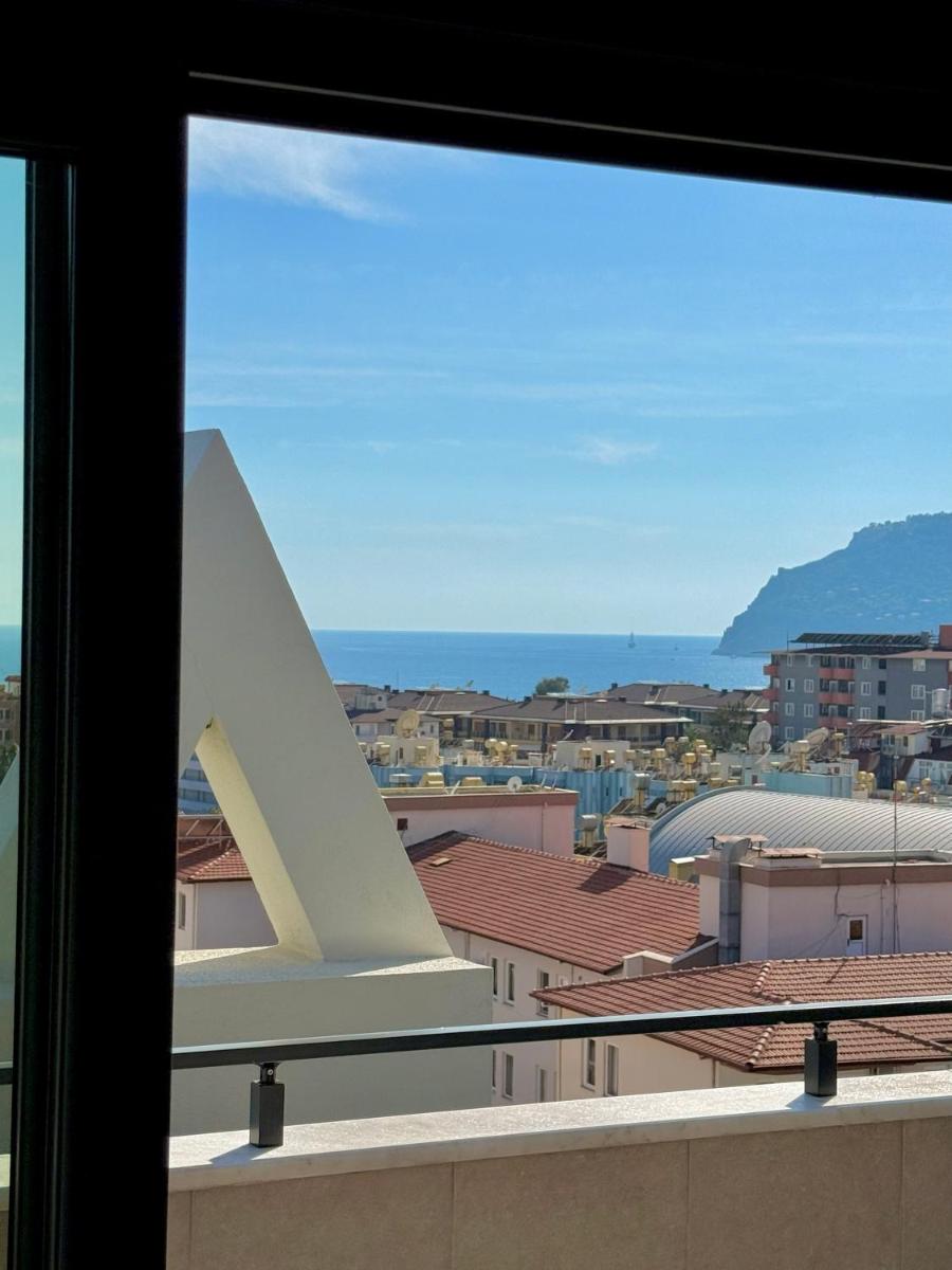 SA Apartments! 2bd Flat Sea and Mountain View - Housity