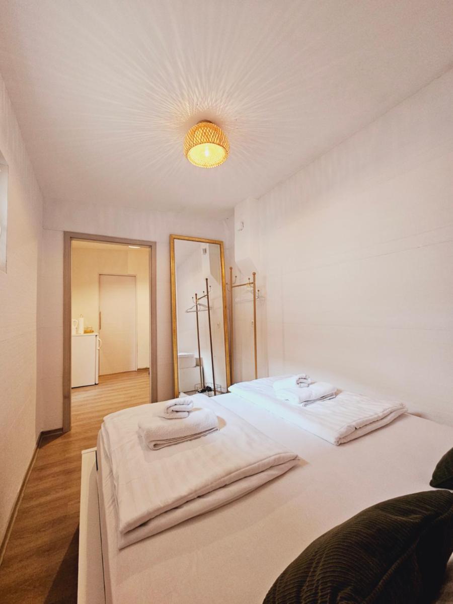 Ljubljana Center Budget Apartment - Housity