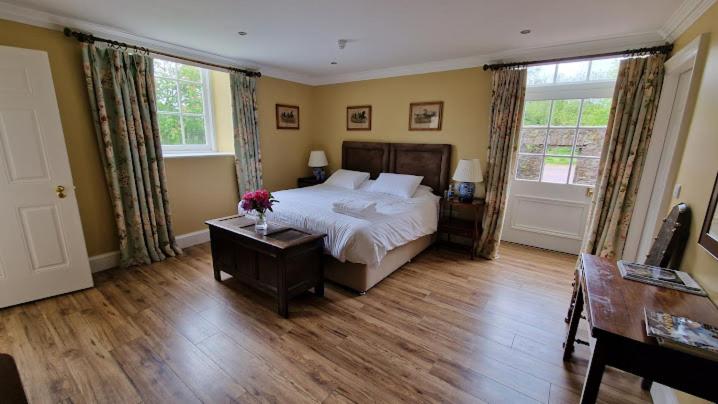 The Courtyard Kilshannig - Housity
