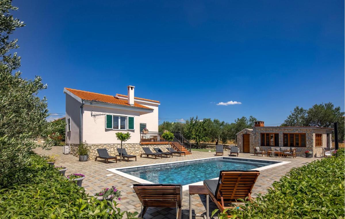 Pet Friendly Home In Polaca - Housity
