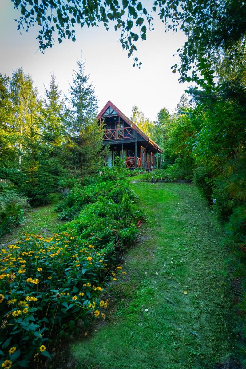 Garden House nad jeziorem Szelment - Housity