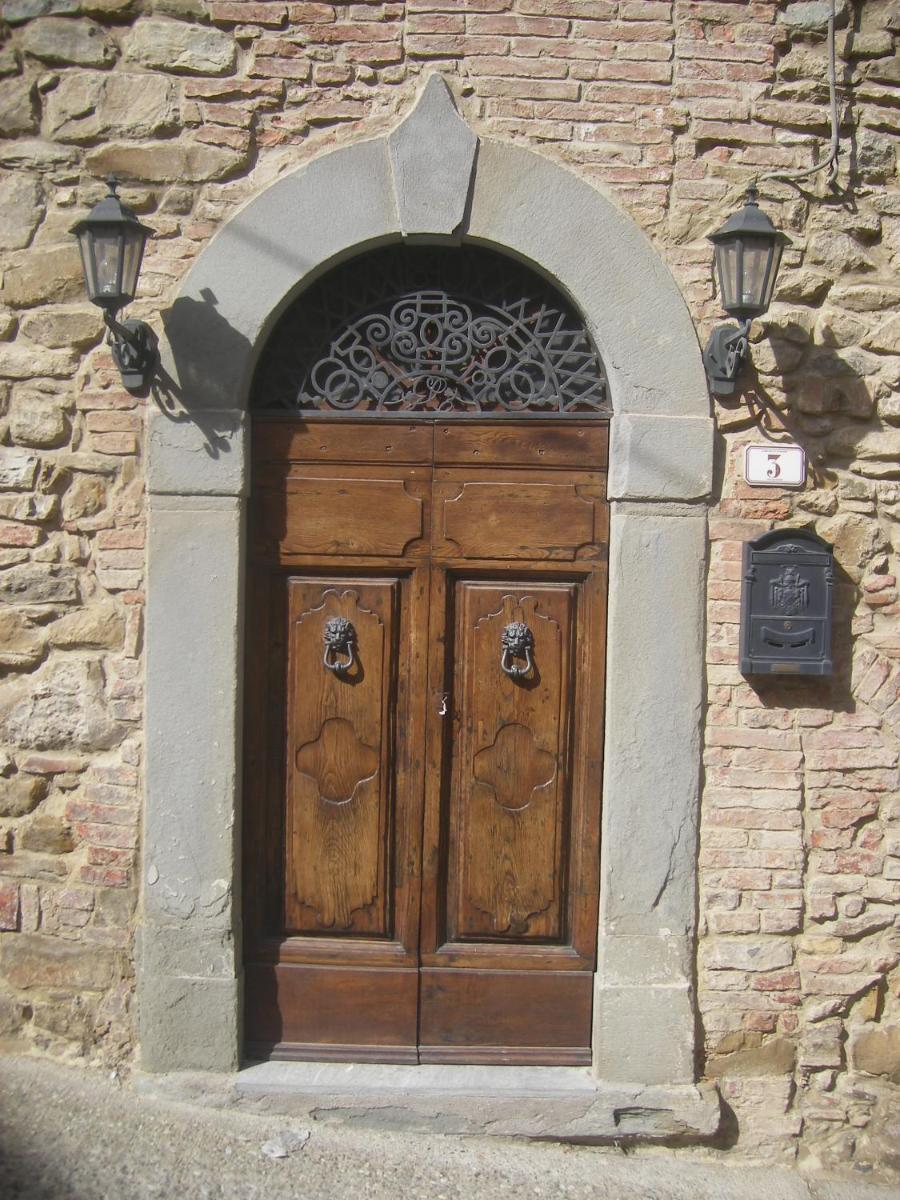 La Nella - Housity