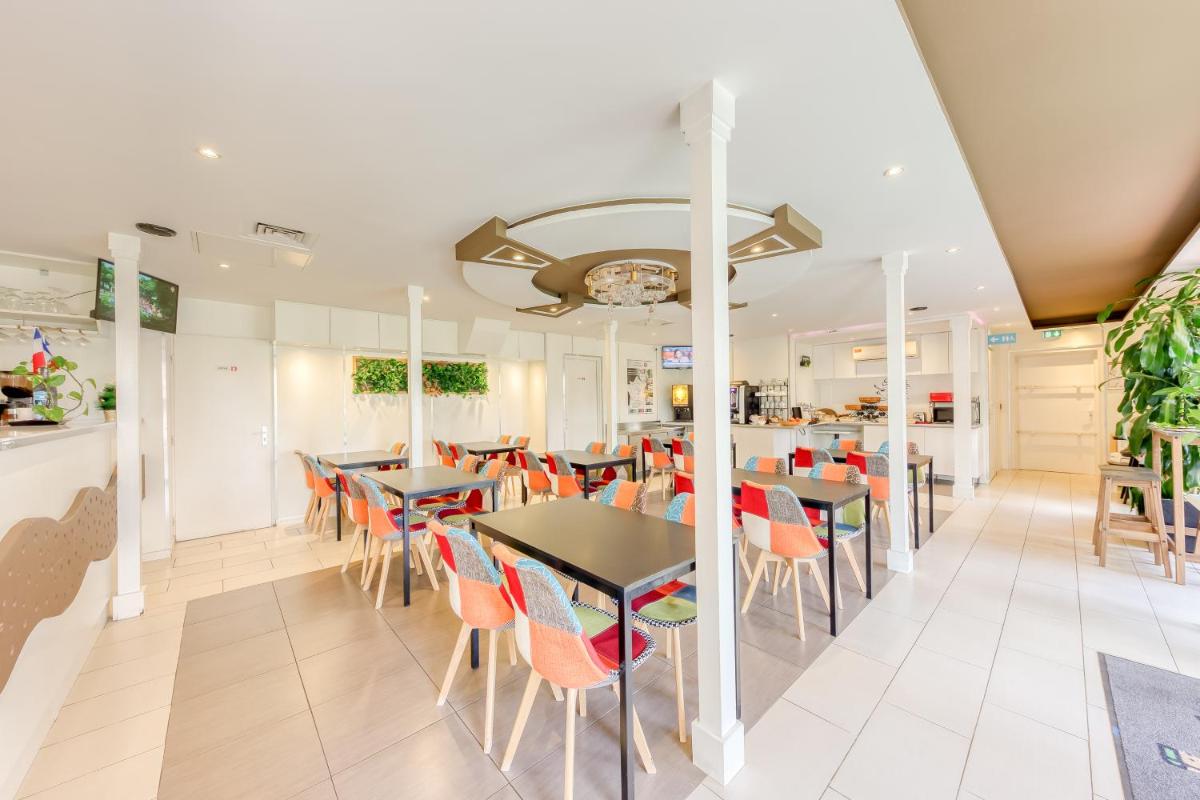FASTHOTEL ROISSY CDG SUD - Claye Souilly - Housity