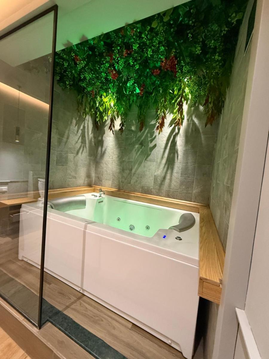 Dream Place Hotel - Housity