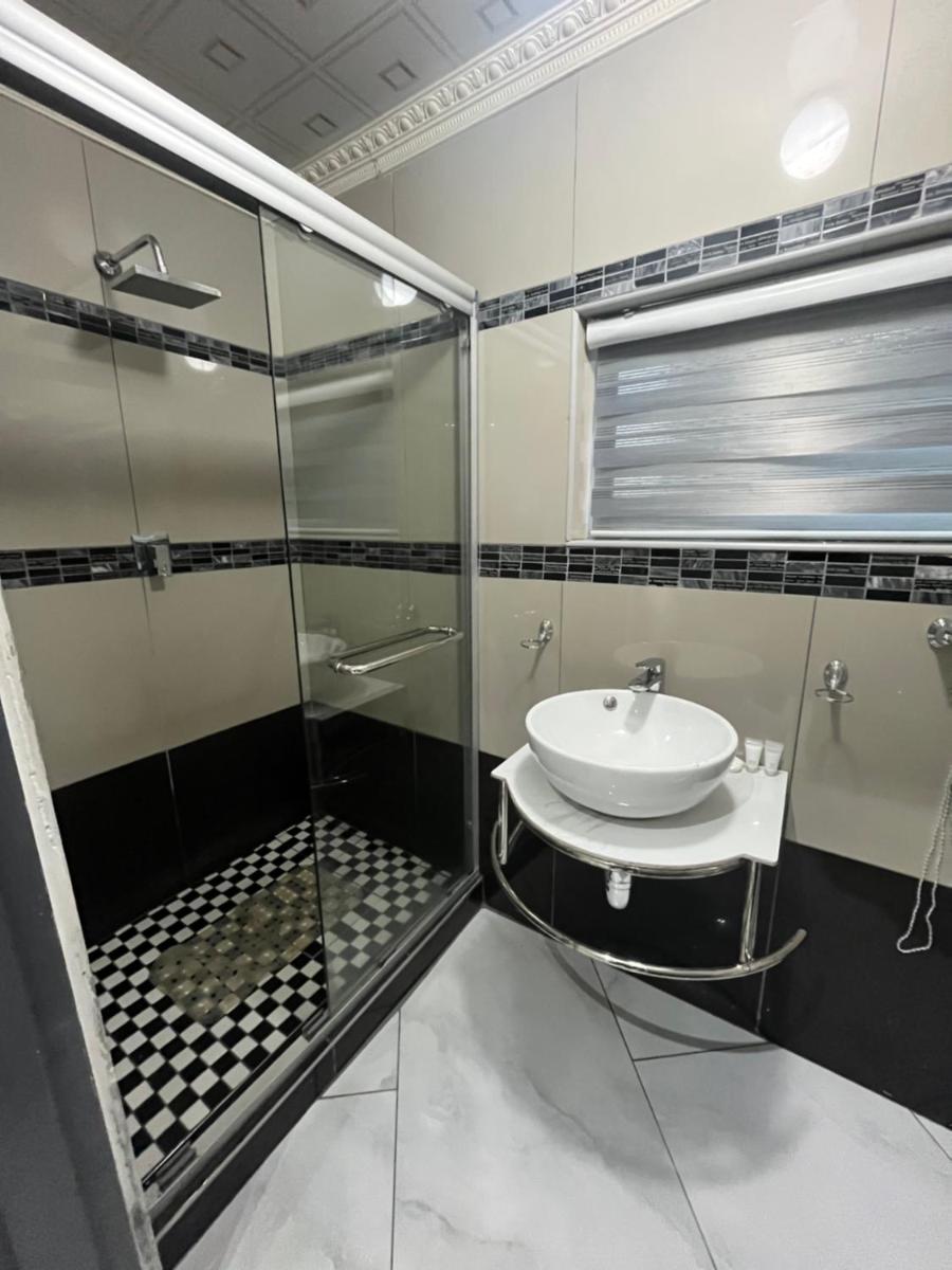 Empire Guesthouse - Housity