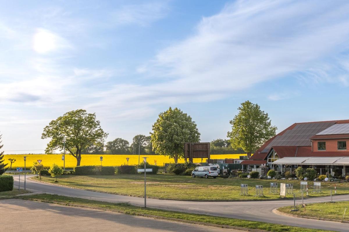 Wellenzauber am Müritzufer Klink - Housity