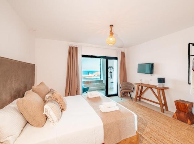 Shark Luxury Villa - Housity