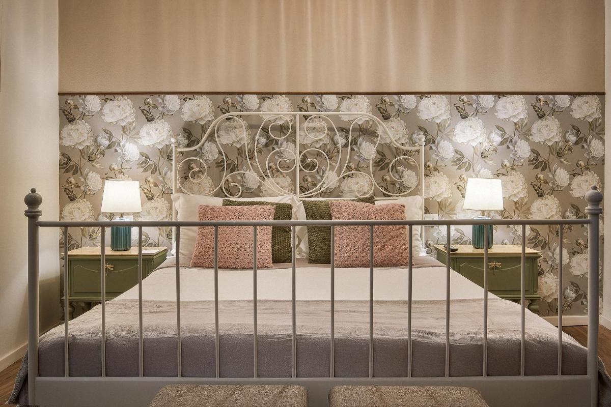 Delta Dreams Guest House - Housity