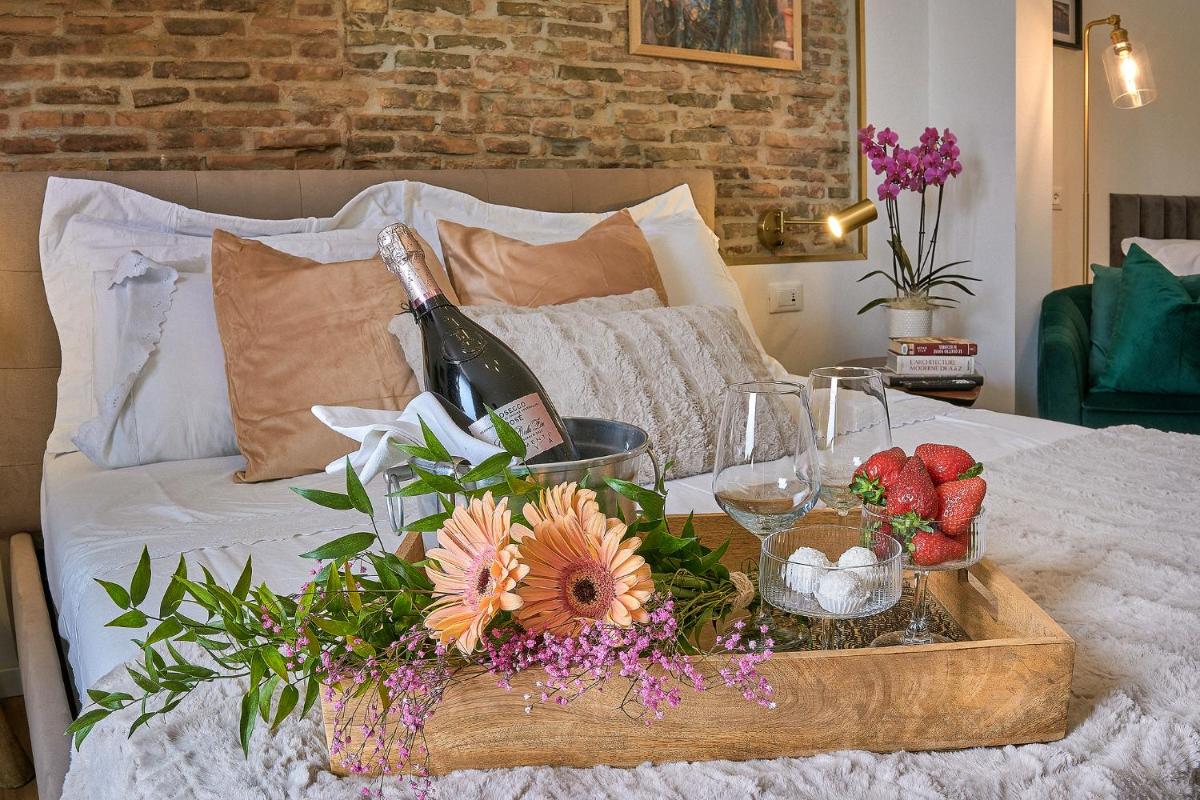 Delta Dreams Guest House - Housity