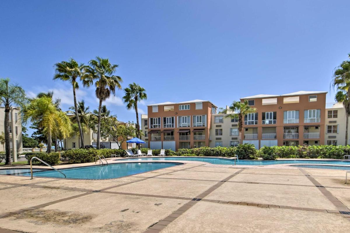 Loiza Condo with Rooftop Patio - Walk to Beach! - Housity