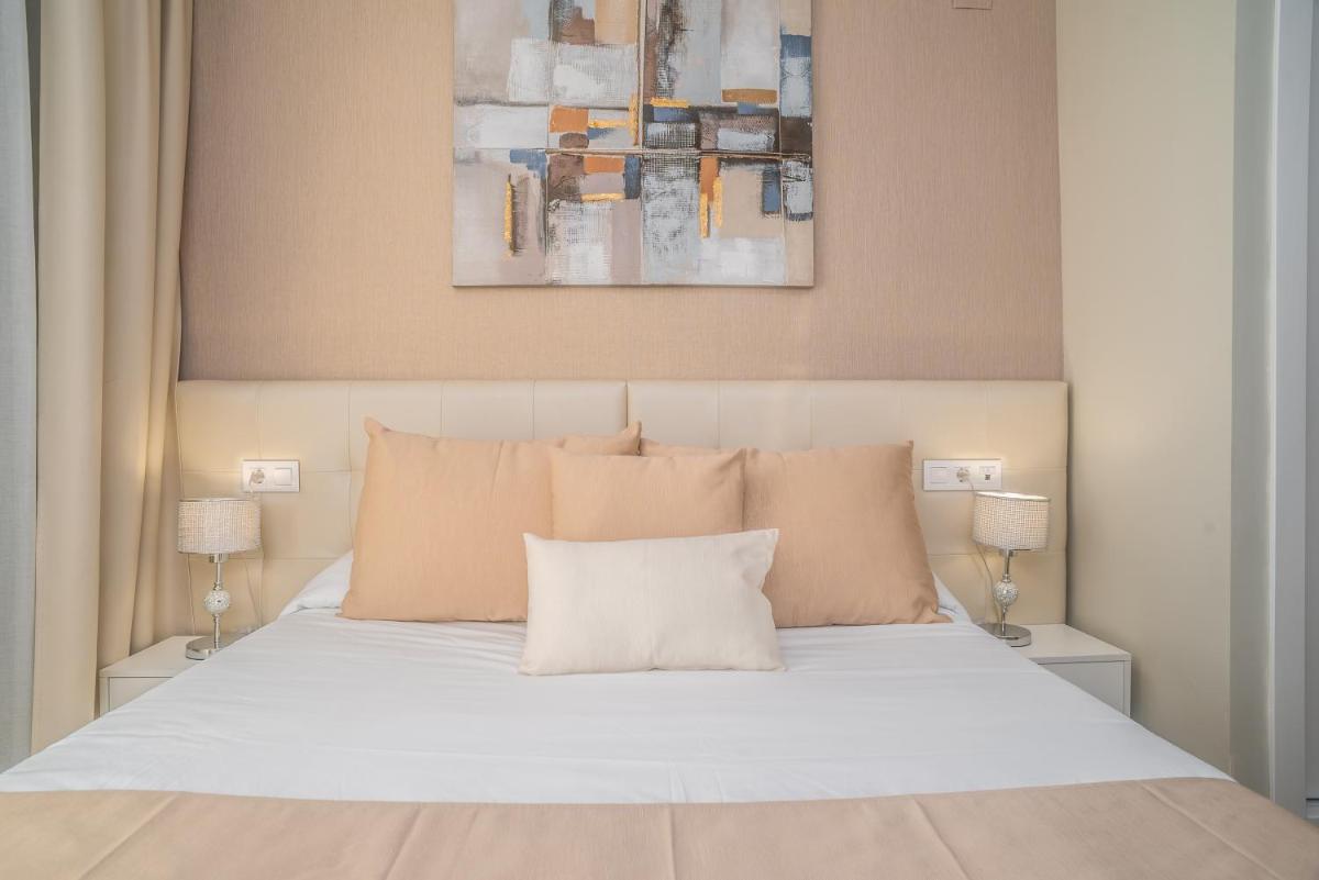 Casa Solymar Ivan Luxury Homes 8ªPlta Sur 1ªLínea - Hizvo
