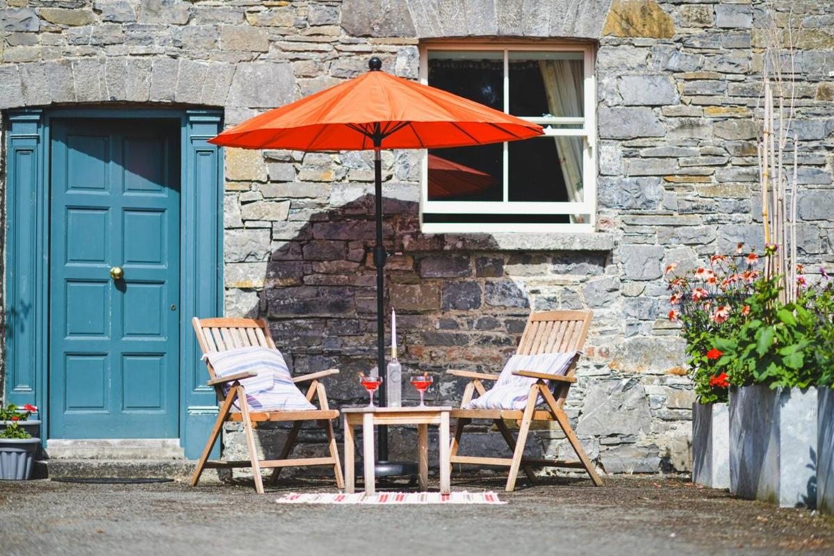 The Coach House at Moyglare Manor - Housity