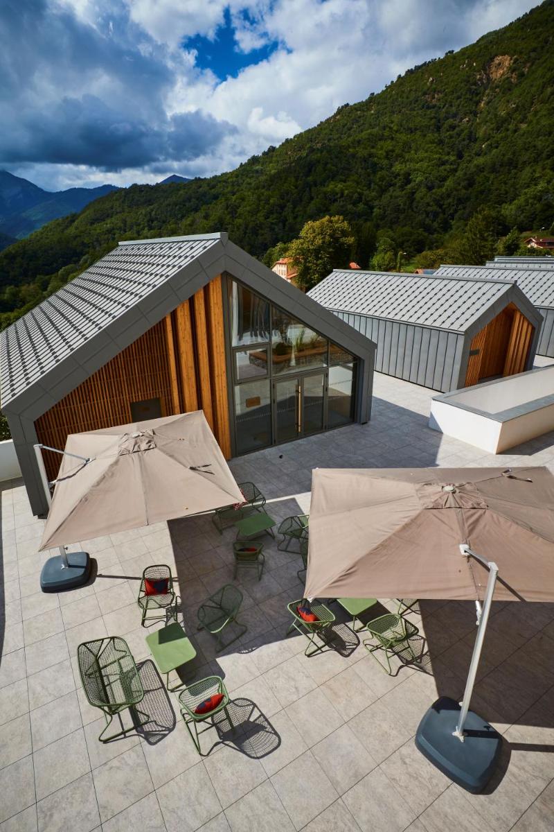 Vue générale sur la montagne ou vue sur la montagne depuis l'appart'hôtel