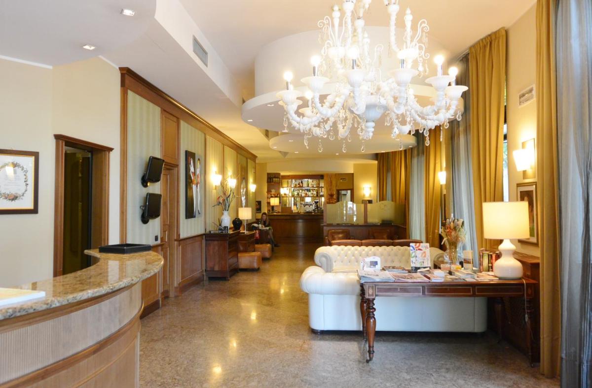 Suitetrails - Hotel Moderno