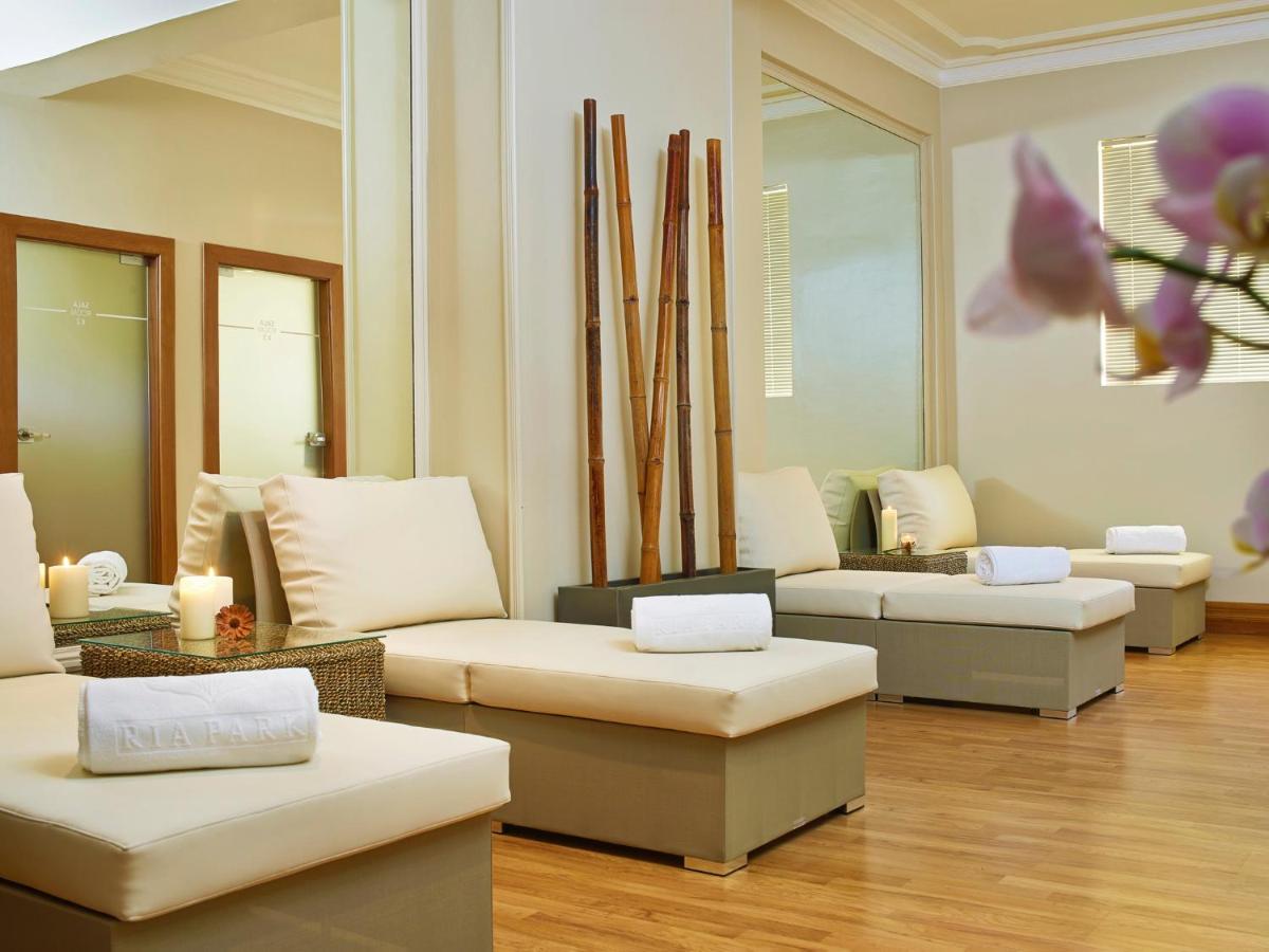 Uma área de estar em Ria Park Hotel & Spa