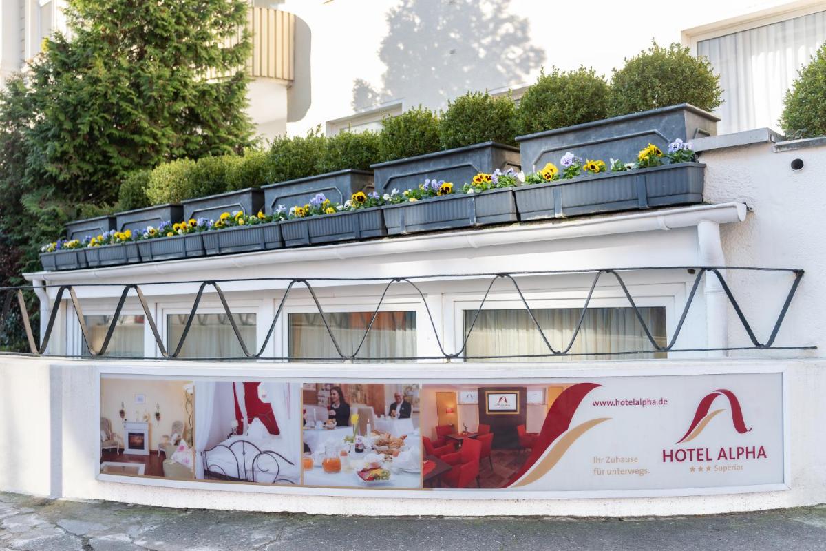 Hotel Alpha - Housity