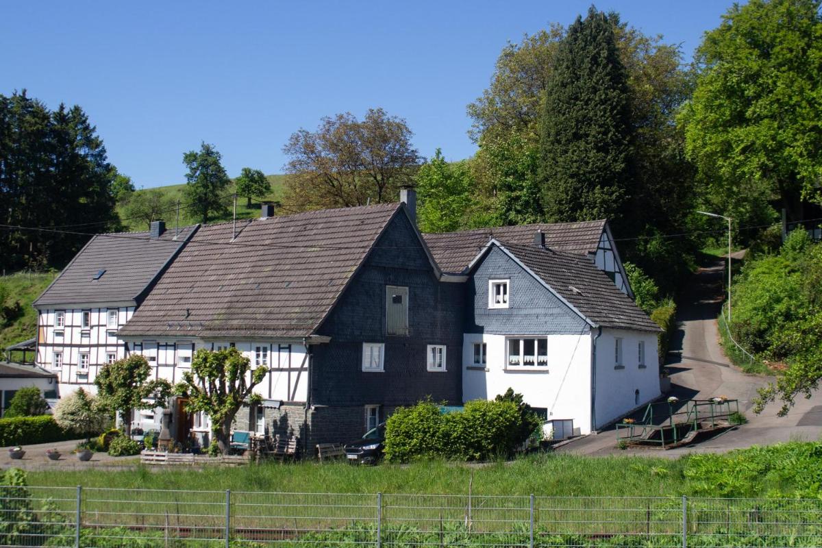 Bergische Ferienwohnung - Housity