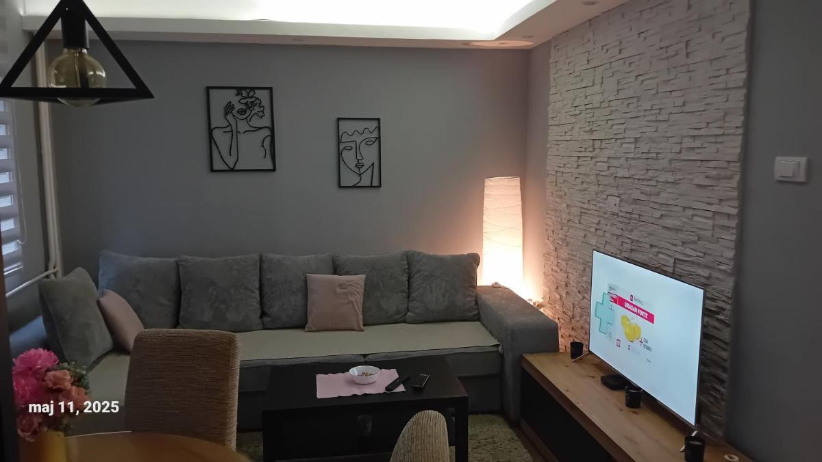 SUNSHINE Apartment - Hizvo