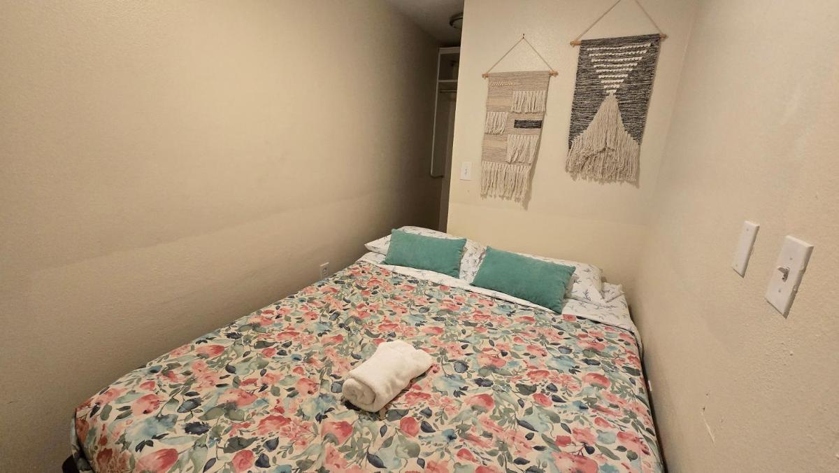 Lovely 1 Bedroom Condo in the Heart of Seattle! - Hizvo