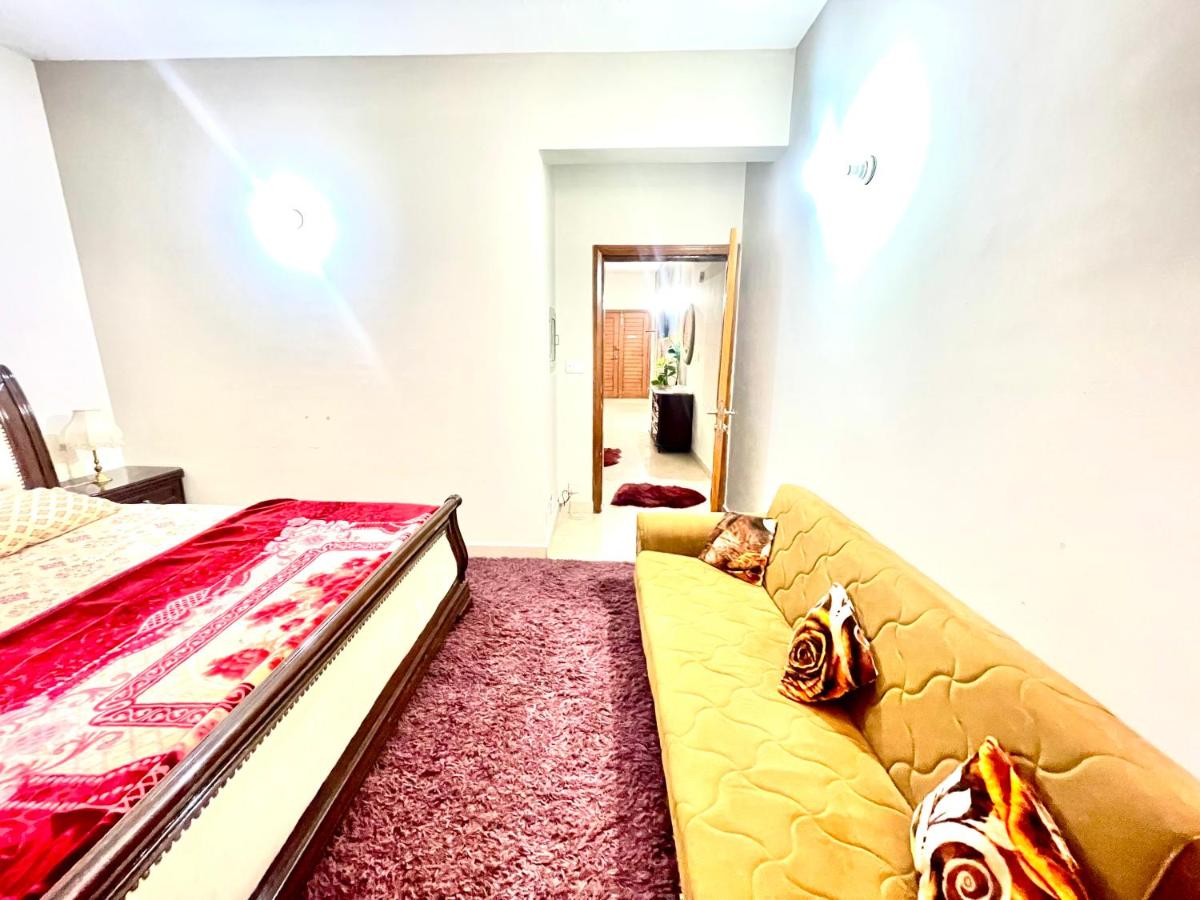 2 Bed apartment F-11 Islamabad - Housity