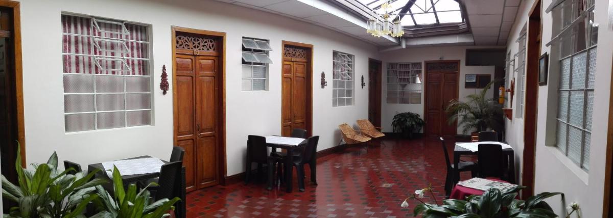 Hotel Alcayata Colonial - Housity