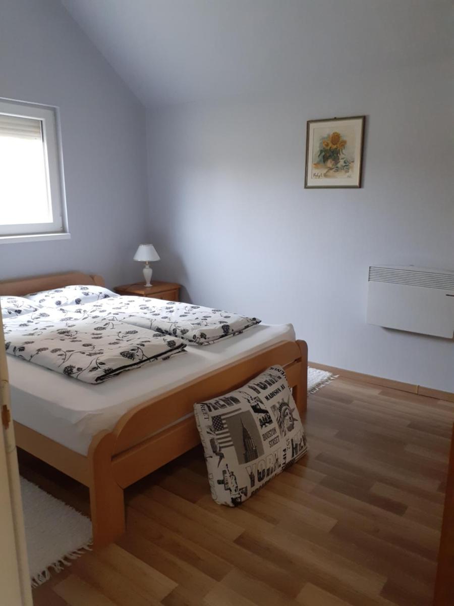 Tihanyi Vendégház - Housity