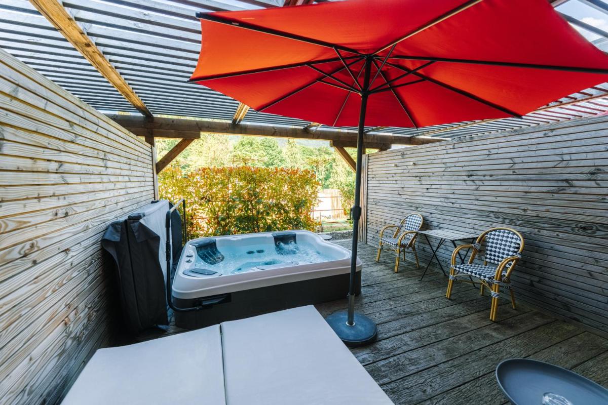 Terrasse ou espace extérieur de l'établissement Les Violettes Hotel & Spa