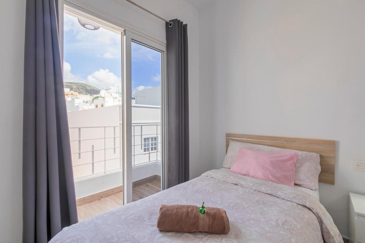 TENERIFE URBAN ROOMS - Housity