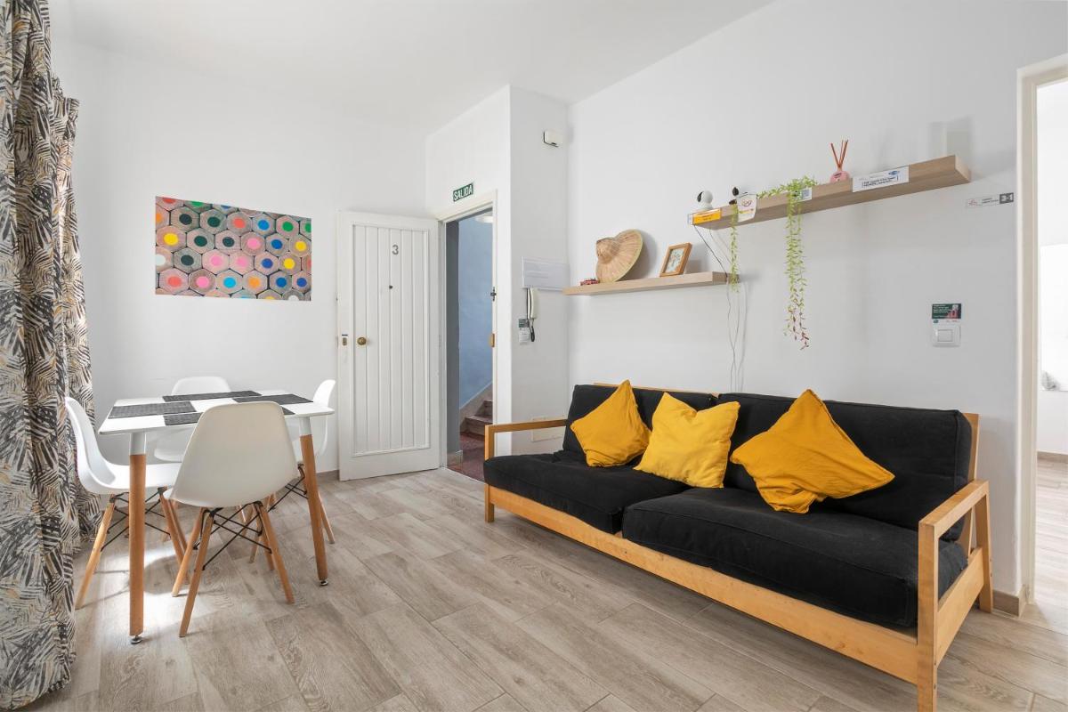 TENERIFE URBAN ROOMS - Housity