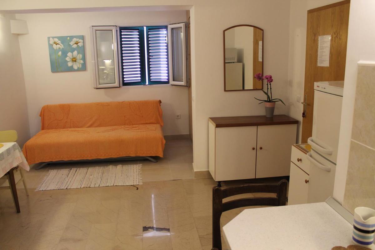 Adria Apartments - Hizvo