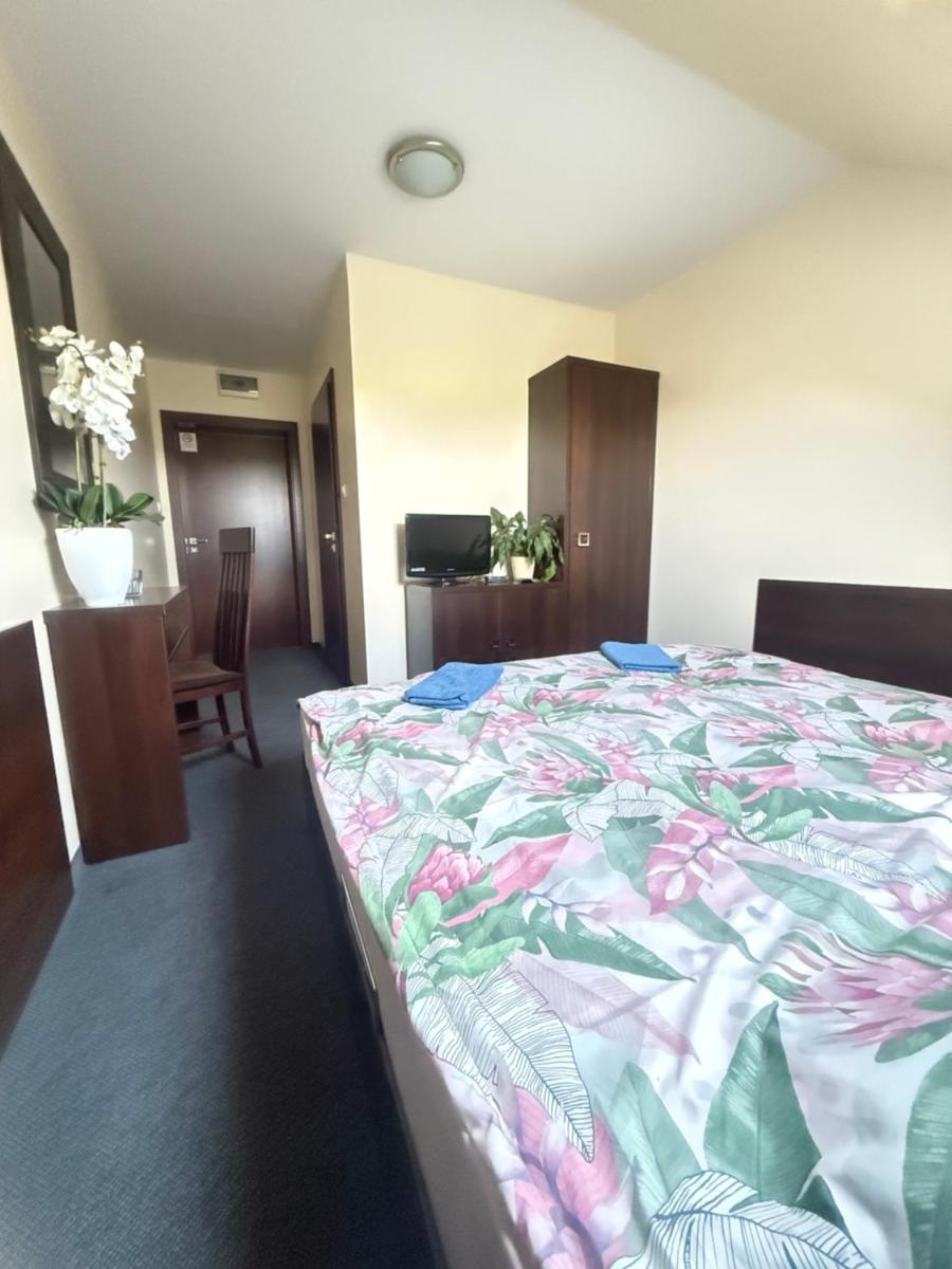 Zajazd CISZA - Housity