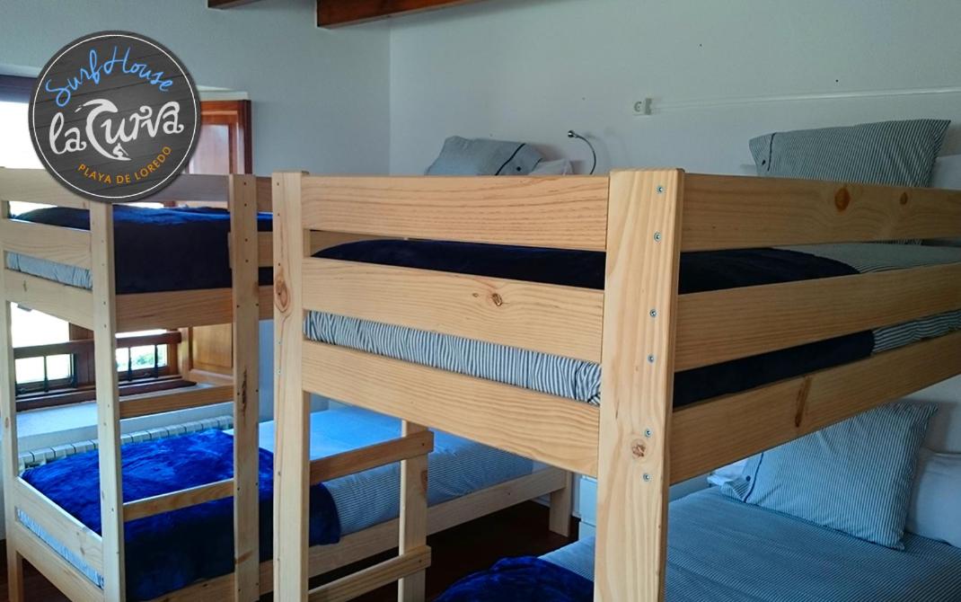La Curva Surfhouse - Housity