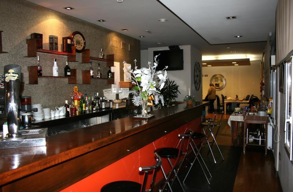 Hotel Viento del Norte - Housity