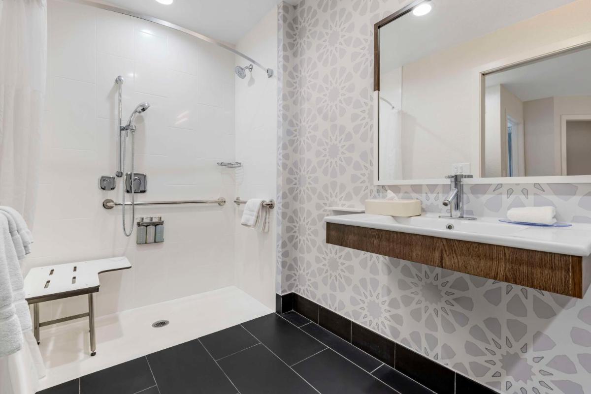 Sonesta ES Suites Torrance Redondo Beach - Housity