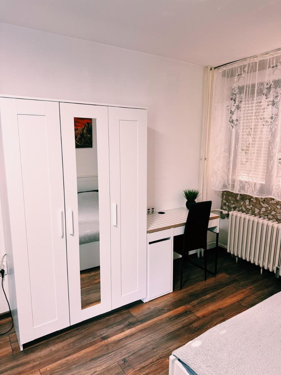 Apt near Big Center - Hizvo