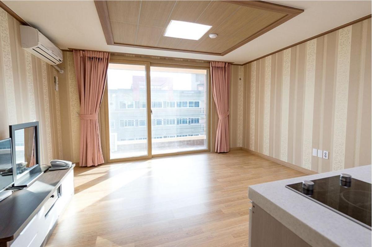 Cable Car Pension - Housity