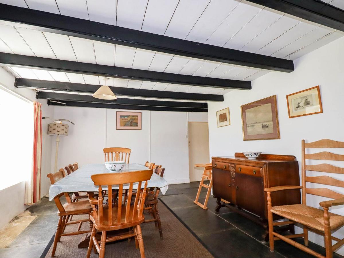 Polcreek Farmhouse - Housity