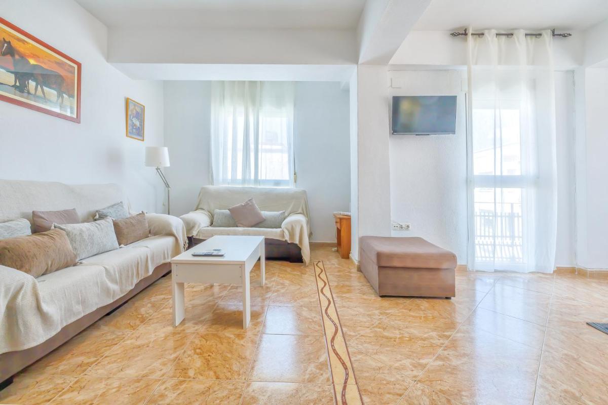 Damasco, amplio apartamento cercano al centro - Hizvo