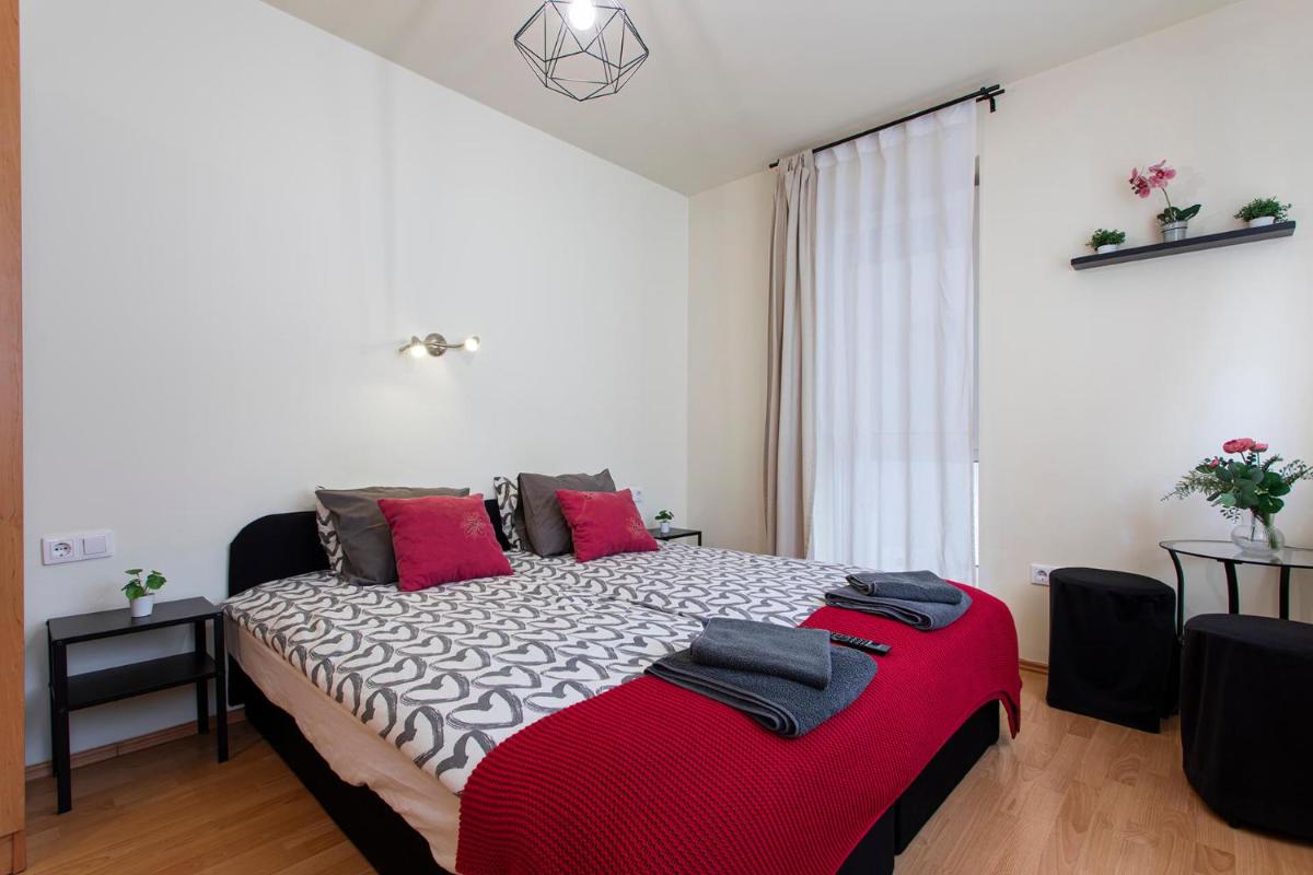 Lucsony Apartman - Housity