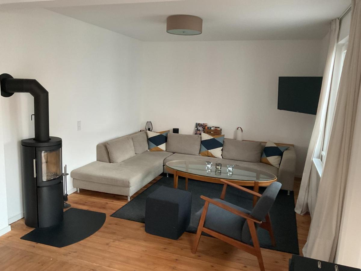 Haus-amBrunnen - Housity