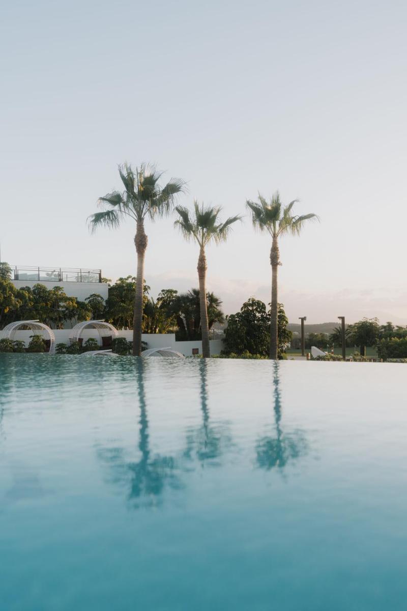 Piscina en o cerca de SO/ Sotogrande Spa & Golf Resort Hotel