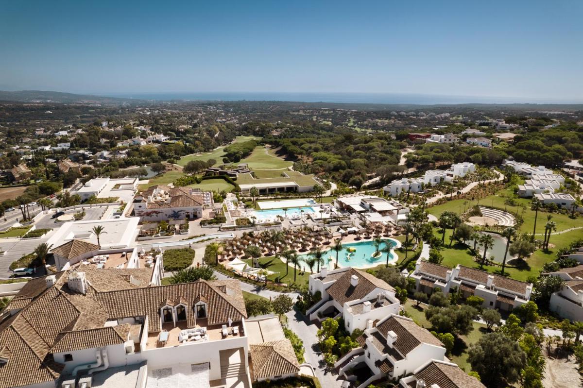 Piscina en o cerca de SO/ Sotogrande Spa & Golf Resort Hotel