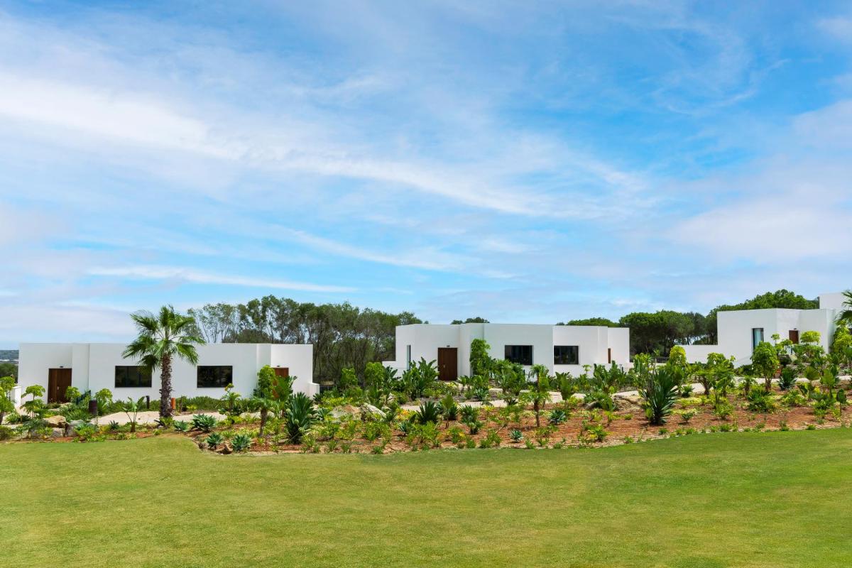 Jardín al aire libre en SO/ Sotogrande Spa & Golf Resort Hotel