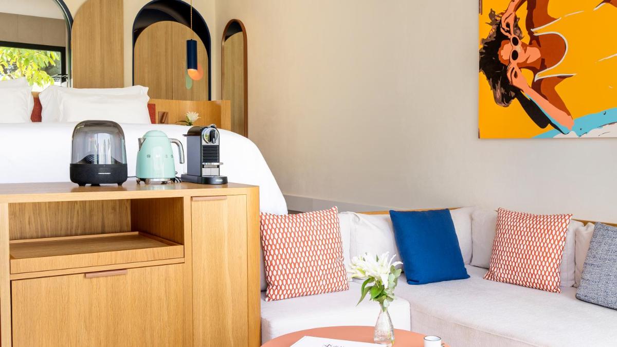 Una cocina o zona de cocina en SO/ Sotogrande Spa & Golf Resort Hotel
