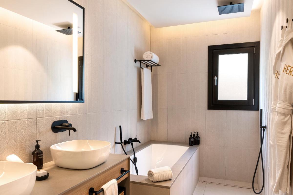 Un baño de SO/ Sotogrande Spa & Golf Resort Hotel