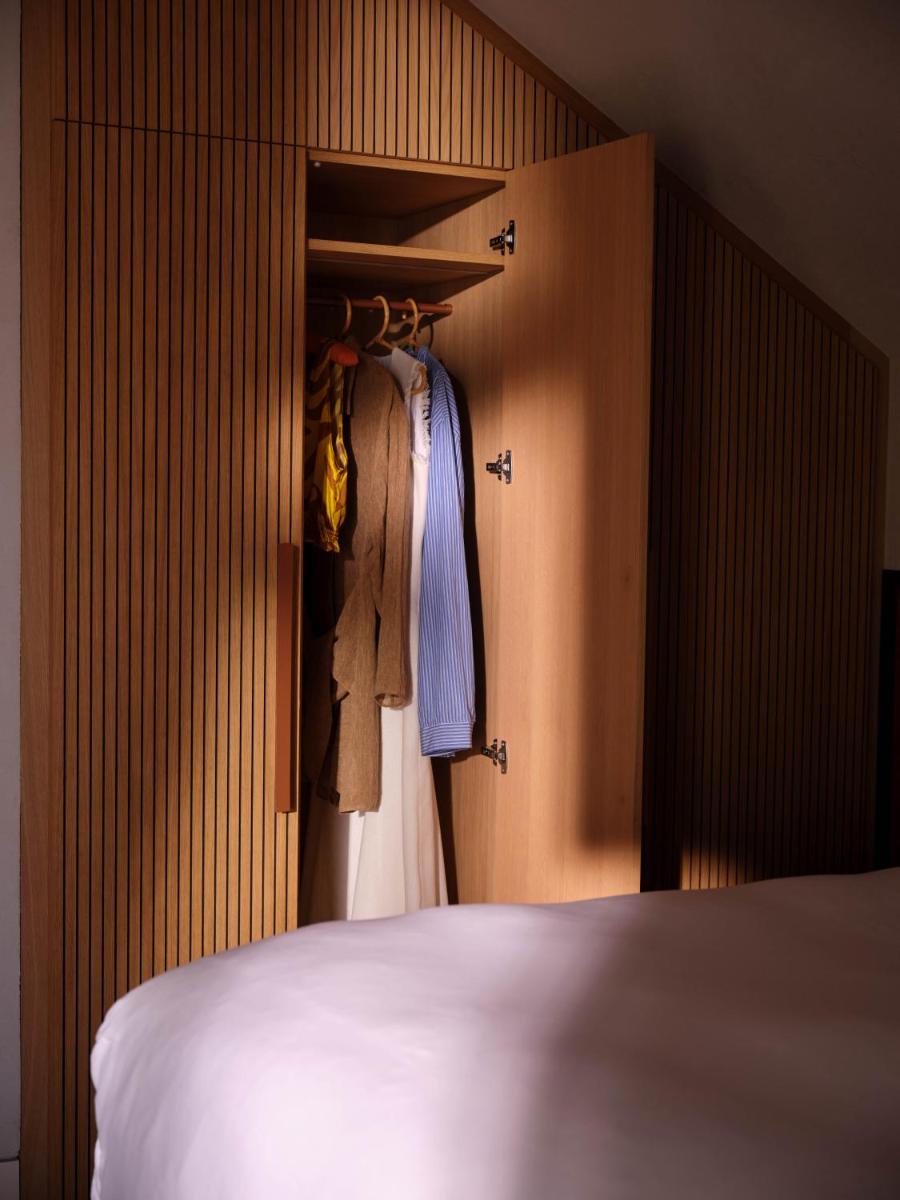 Cama o camas de una habitación en SO/ Sotogrande Spa & Golf Resort Hotel